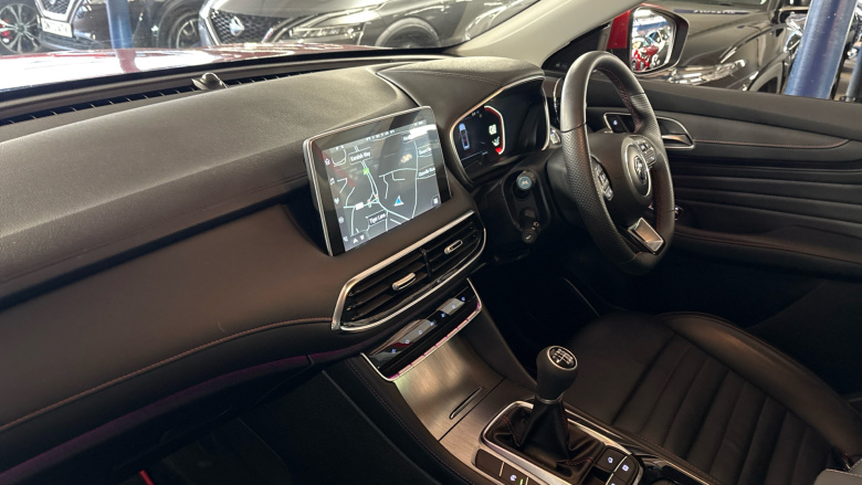 MG HS 1.5 T-GDI Trophy 5dr Petrol Hatchback